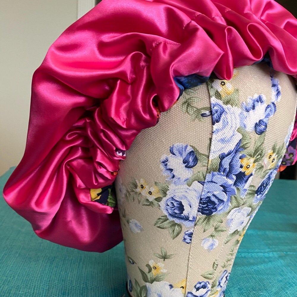Premium silk bonnets